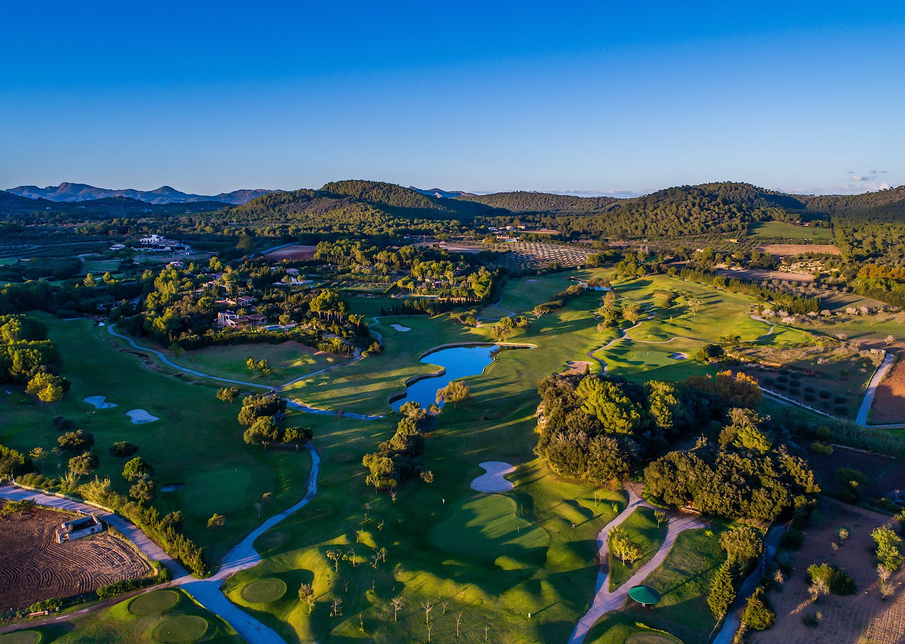 Premium golf club rental by Club Rentals Mallorca at Pula Golf Mallorca